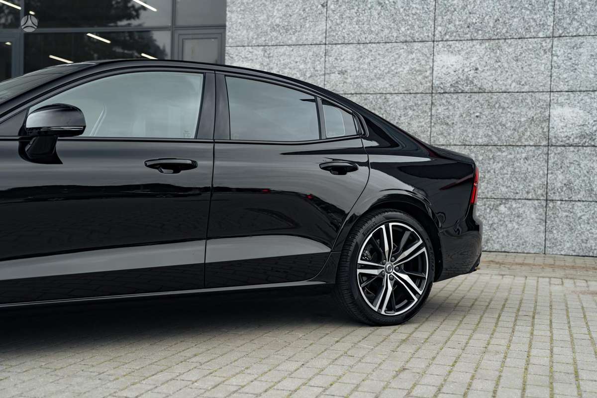 Volvo S60, 2.0 l., Седан