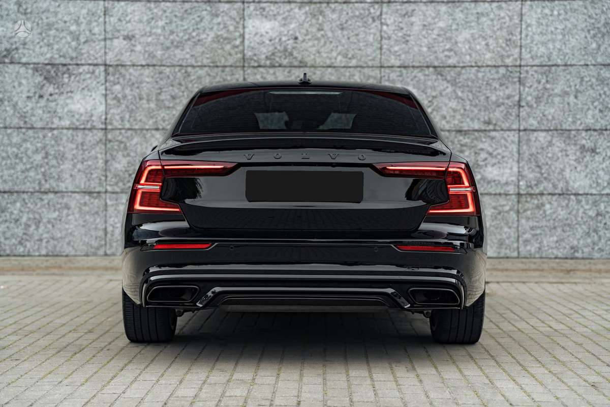 Volvo S60, 2.0 l., Седан