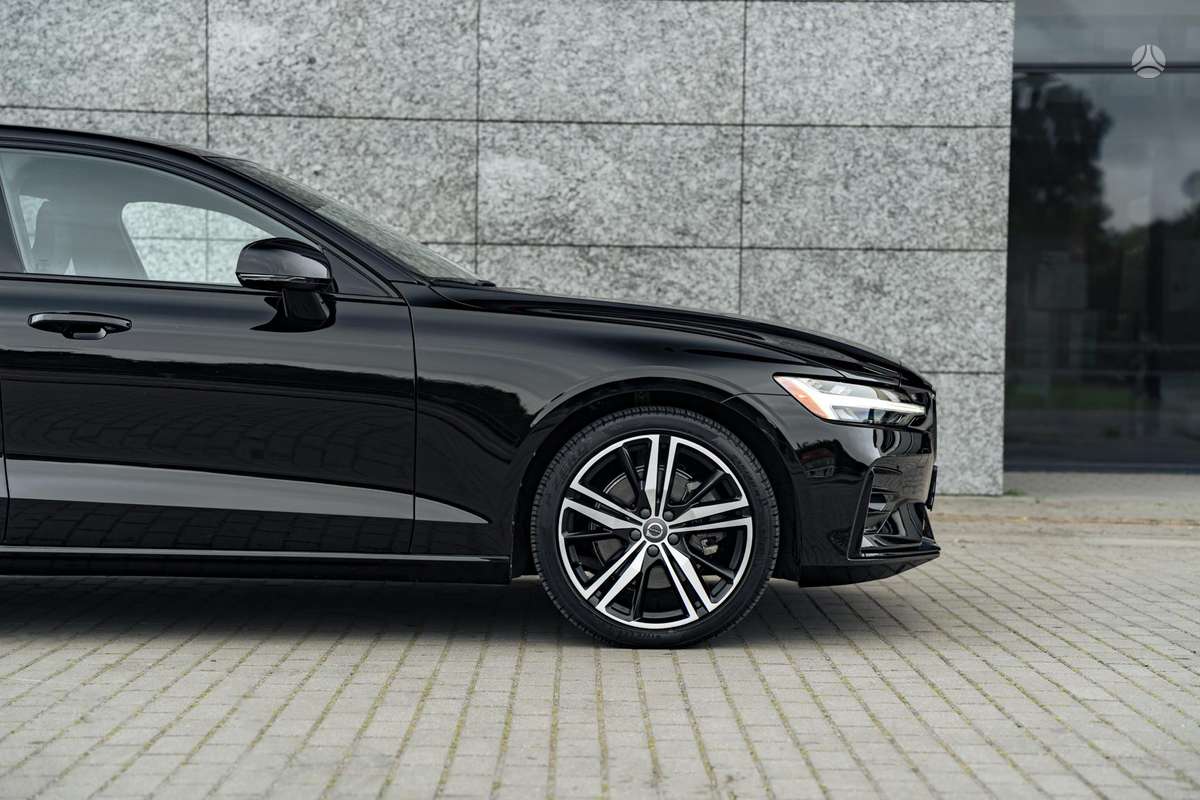Volvo S60, 2.0 l., Седан