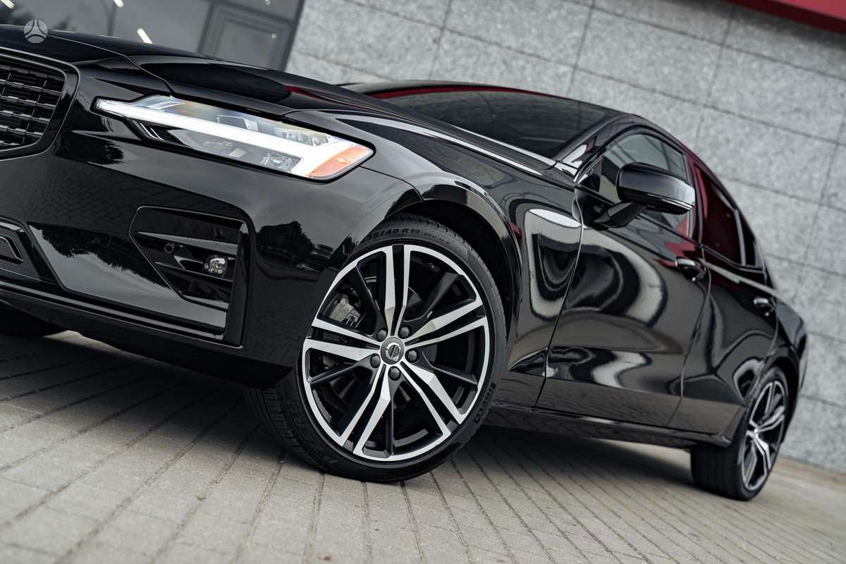 Volvo S60, 2.0 l., Седан