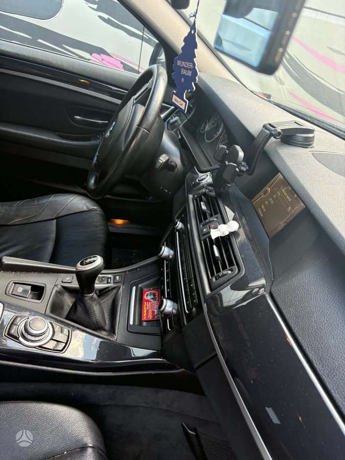 BMW 520, 2.0 l., universalas