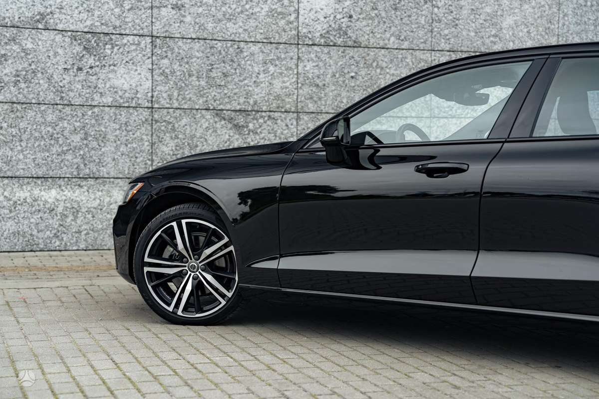 Volvo S60, 2.0 l., Седан