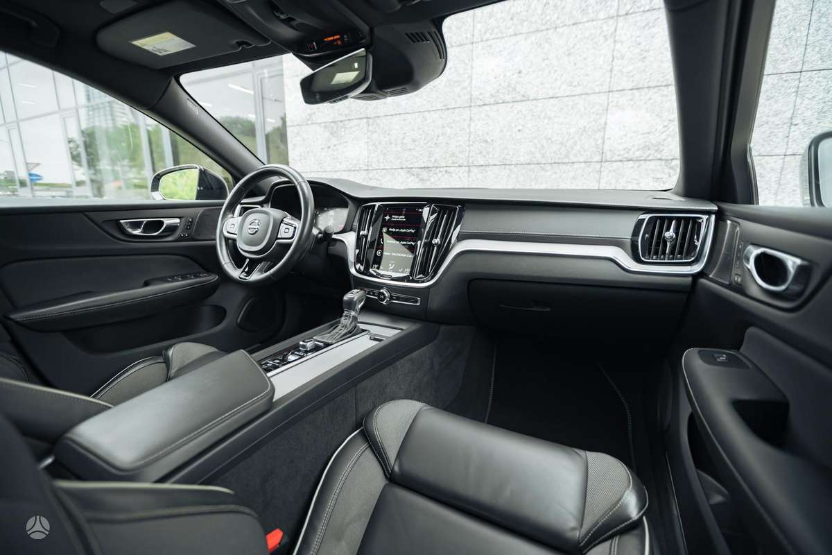 Volvo S60, 2.0 l., Седан