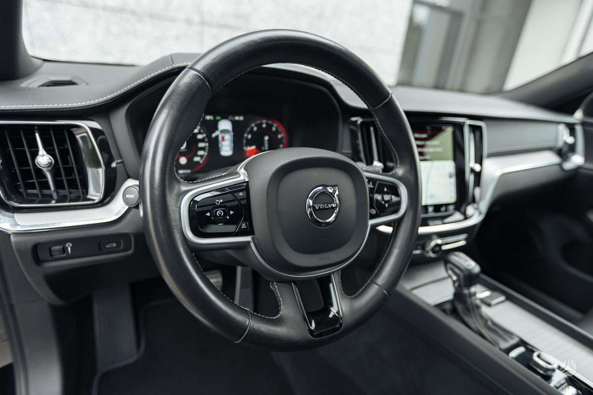 Volvo S60, 2.0 l., Седан