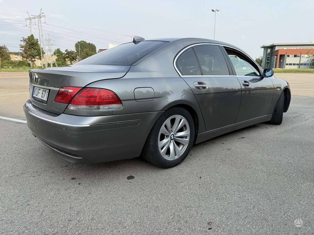 BMW 730, 3.0 l., Седан