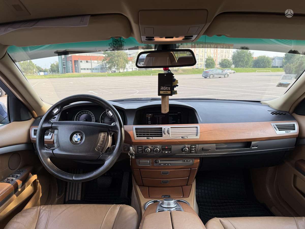 BMW 730, 3.0 l., Седан