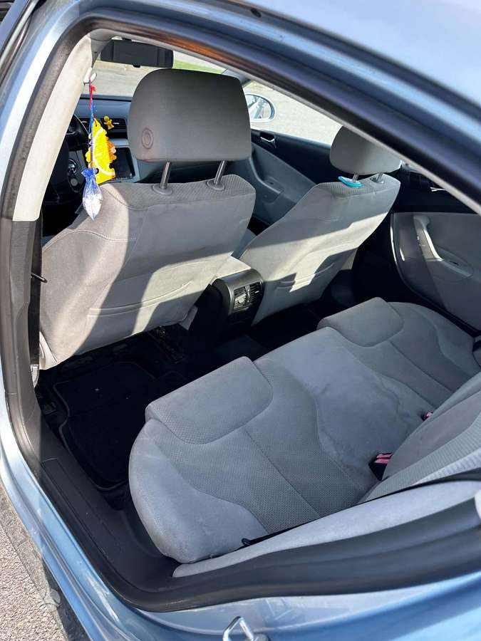 Volkswagen Passat - 9
