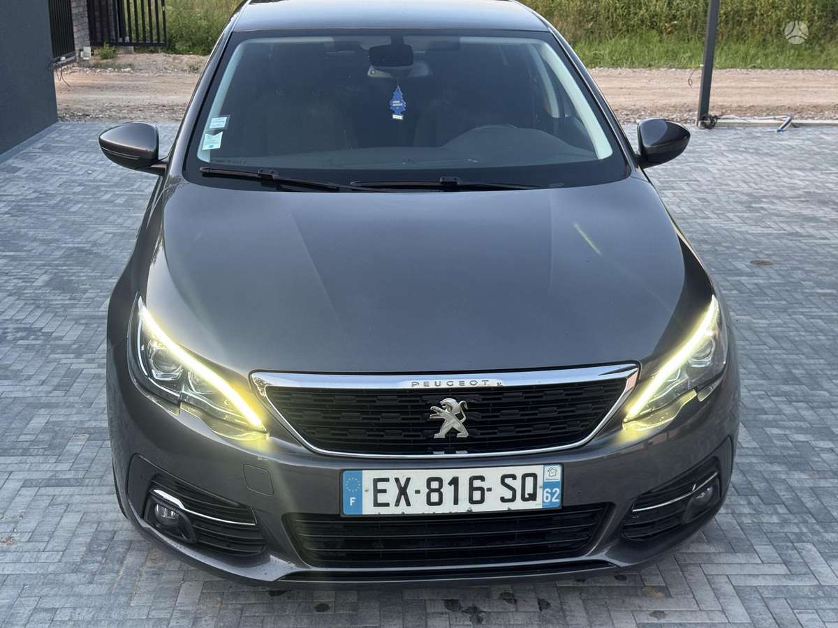 Peugeot 308, 1.2 l., hatchback