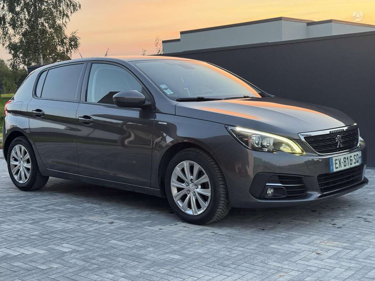 Peugeot 308, 1.2 l., hatchback