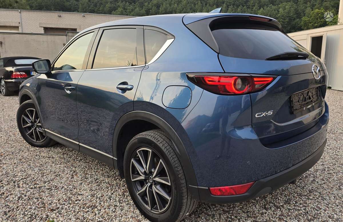 Mazda CX-5, 2.2 l., off-road / crossover