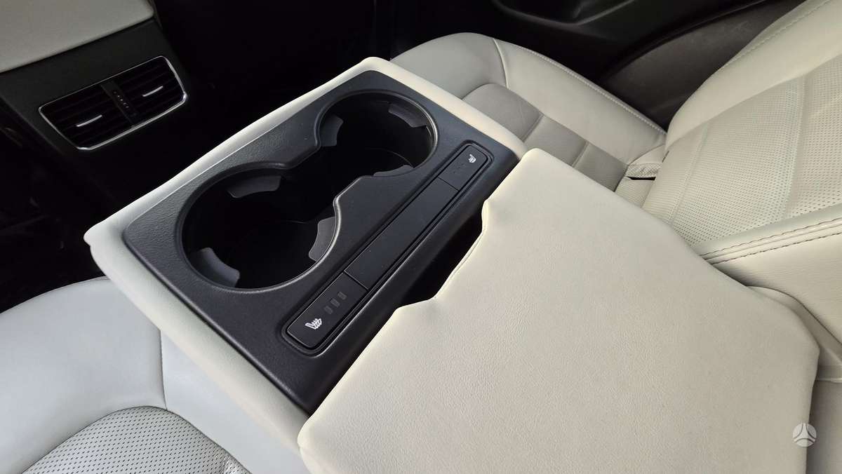 Mazda CX-5, 2.2 l., off-road / crossover
