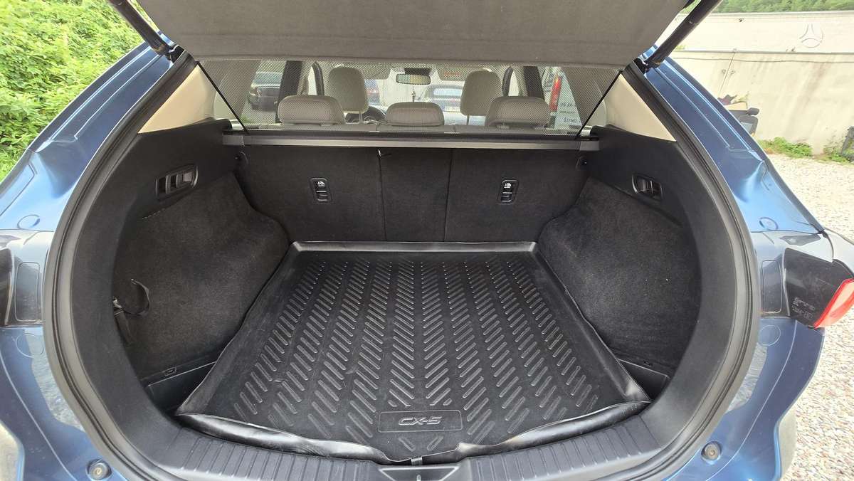 Mazda CX-5, 2.2 l., off-road / crossover