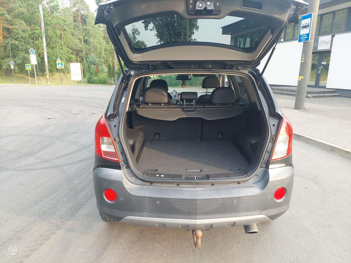 Opel Antara, 2.2 l., Внедорожник / Кроссовер