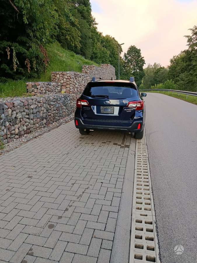 Subaru Outback, 3.6 l., wagon