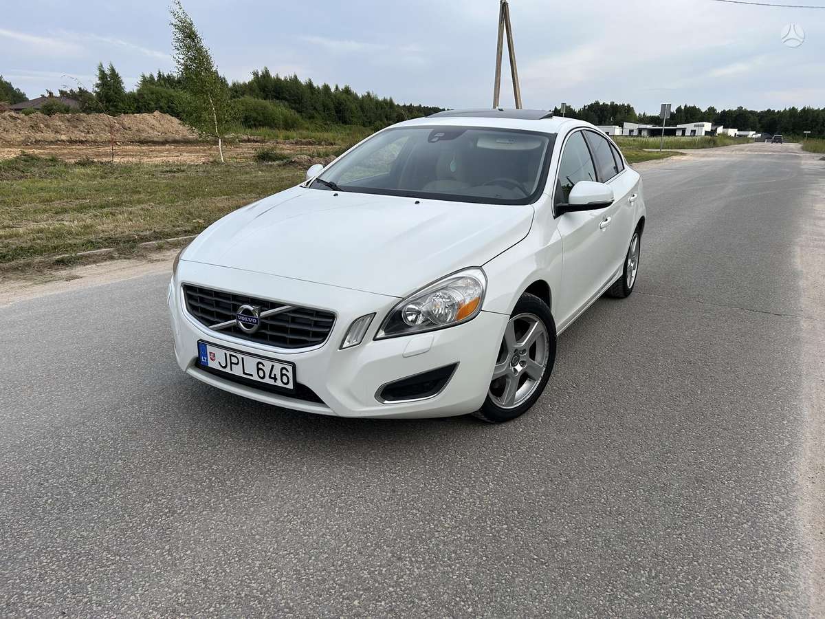 Volvo S60, 2.5 l., Седан