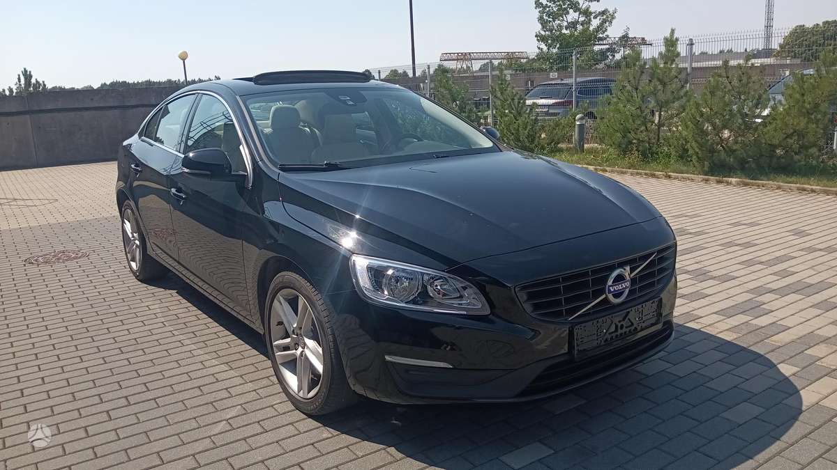 Volvo S60 - 1
