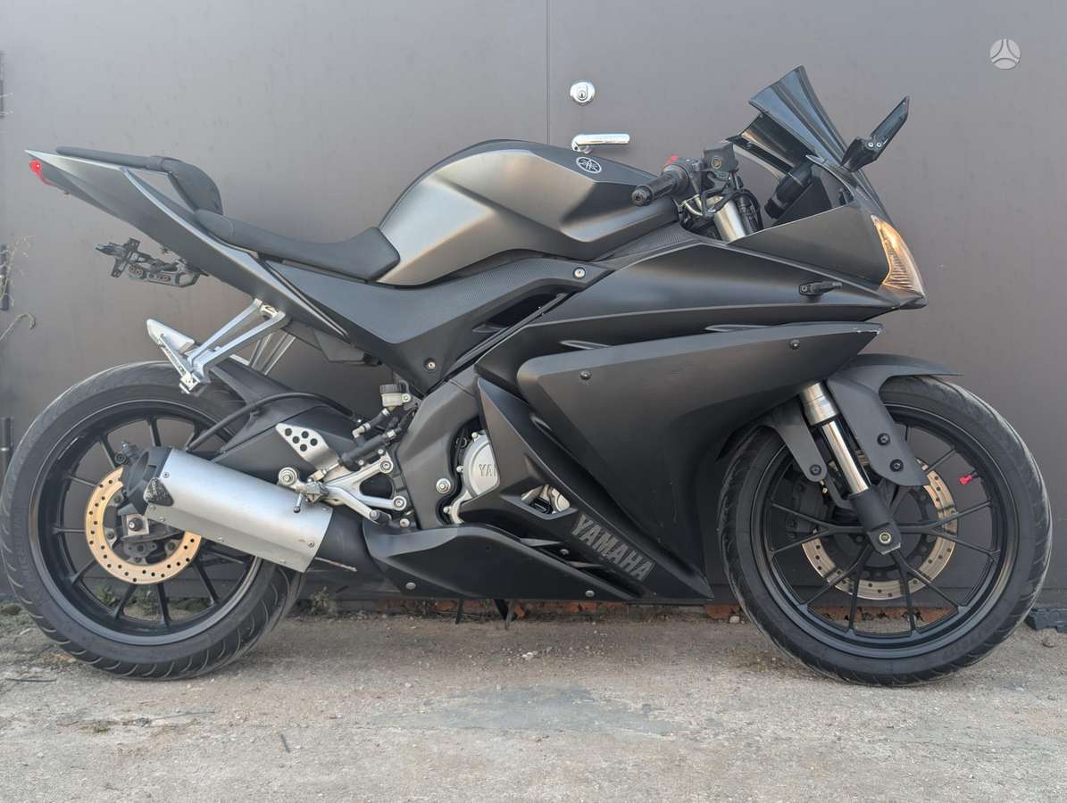 Yamaha YZF 125cc, superbikes
