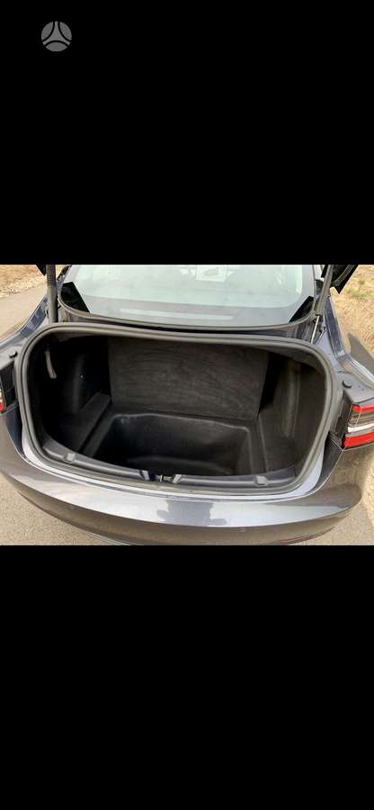 Tesla Model 3, 61 kWh, hatchback