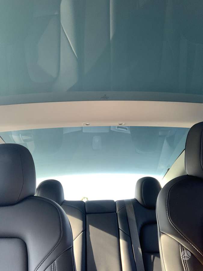 Tesla Model 3, 61 kWh, hatchback