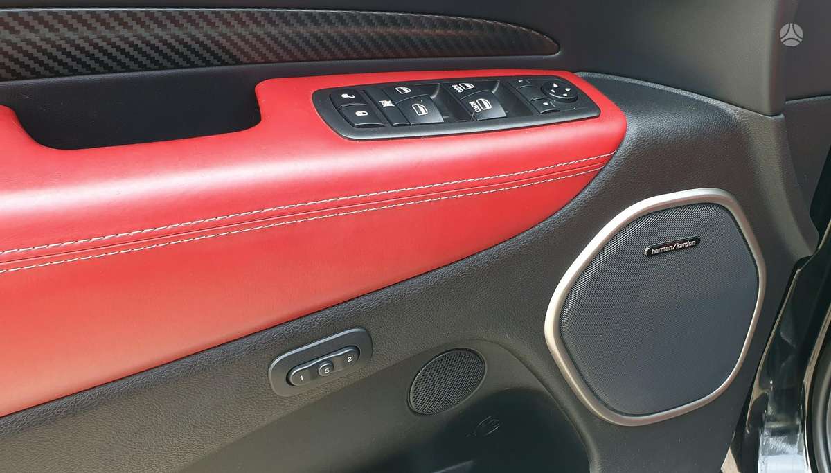 Dodge Durango, 5.7 l., off-road / crossover