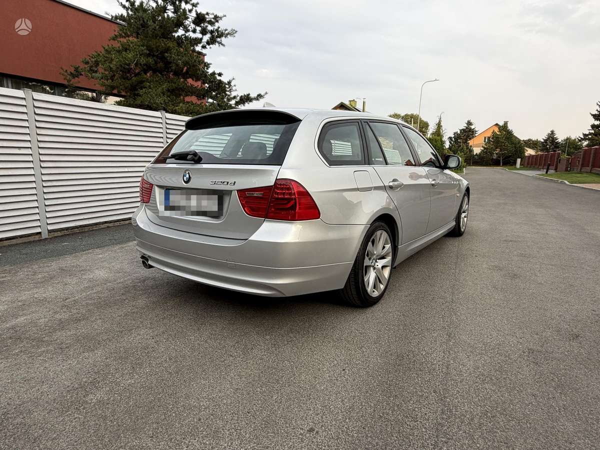 BMW 320, 2.0 l., wagon