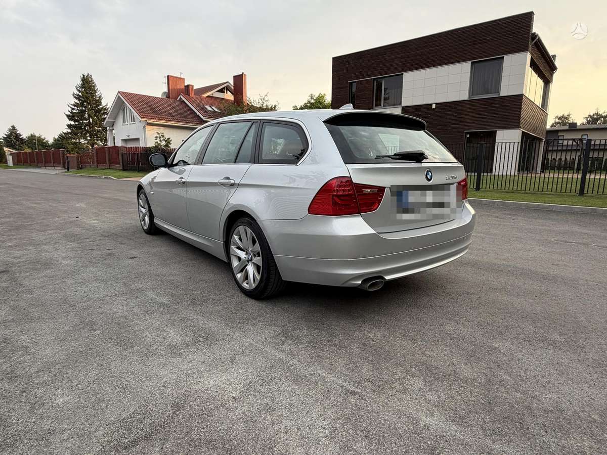 BMW 320, 2.0 l., wagon