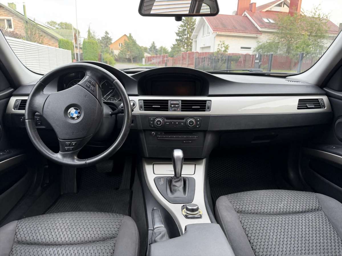 BMW 320, 2.0 l., wagon