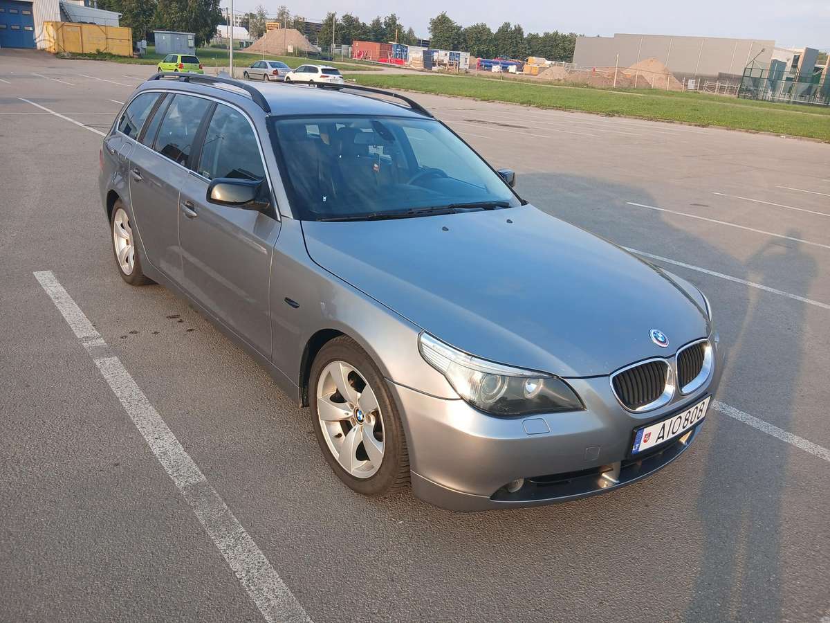 BMW 525, 2.5 l., wagon