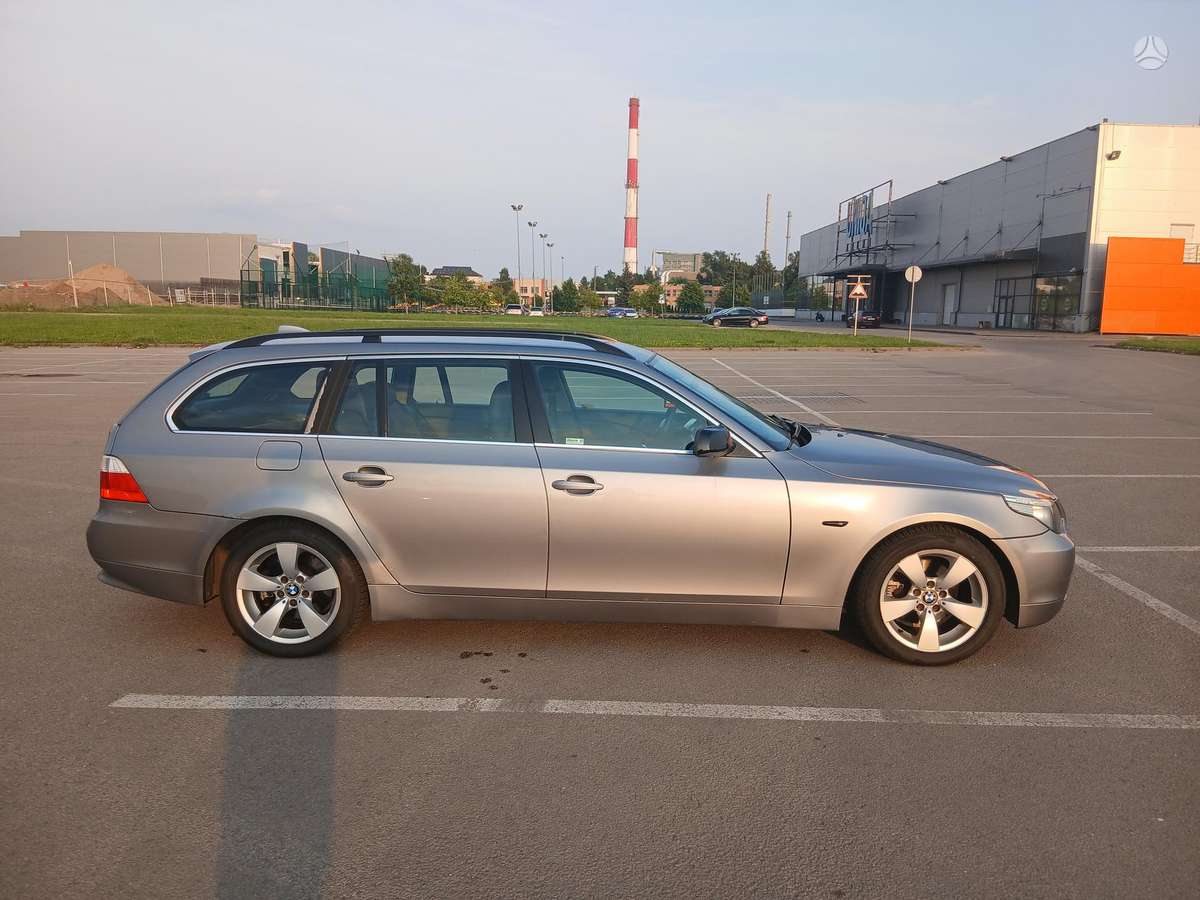 BMW 525, 2.5 l., wagon