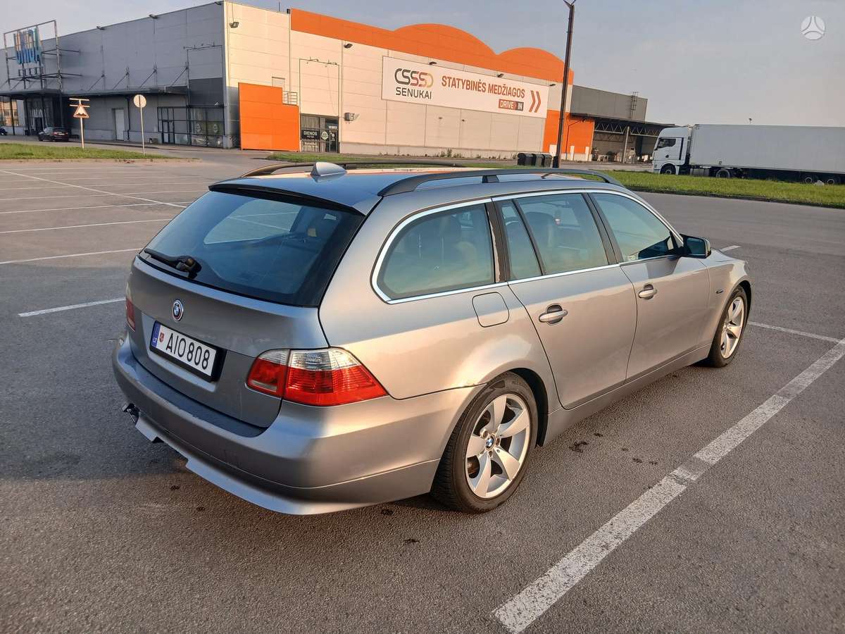 BMW 525, 2.5 l., wagon