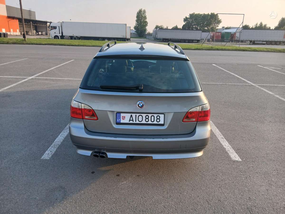BMW 525, 2.5 l., wagon