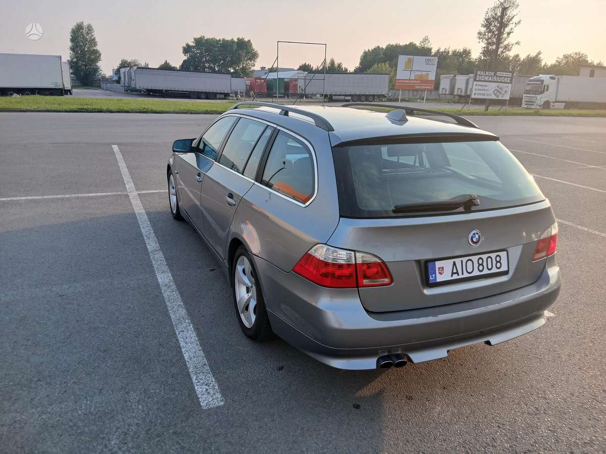 BMW 525, 2.5 l., wagon