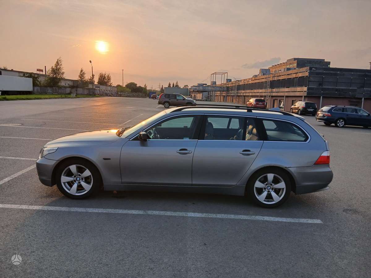 BMW 525, 2.5 l., wagon