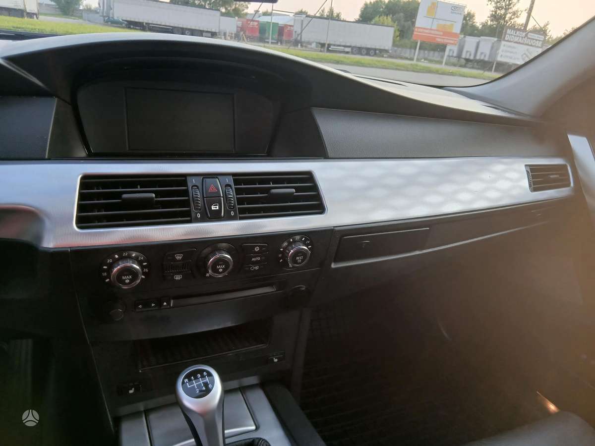 BMW 525, 2.5 l., wagon