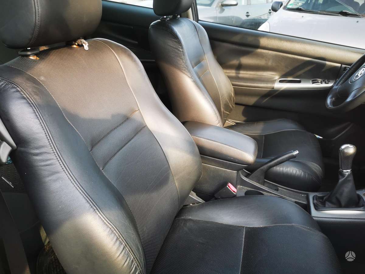 Toyota Corolla, 1.8 l., Хэтчбек