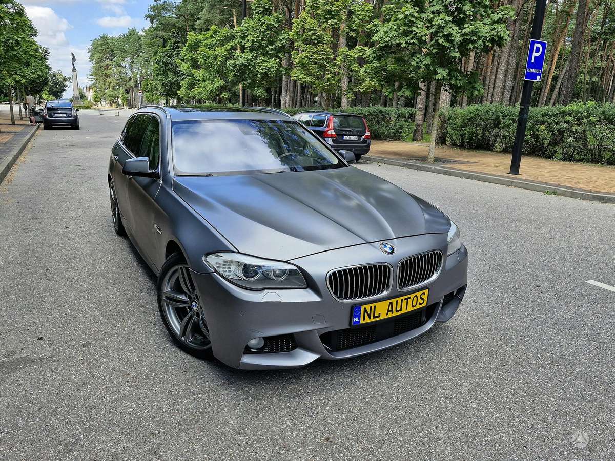 BMW 530, 3.0 l., wagon