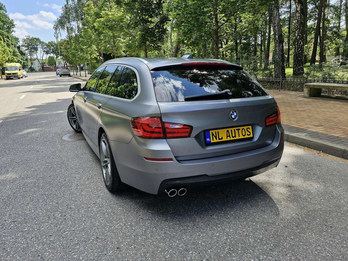 BMW 530, 3.0 l., wagon