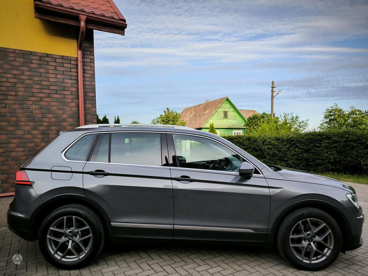 Volkswagen Tiguan - 4