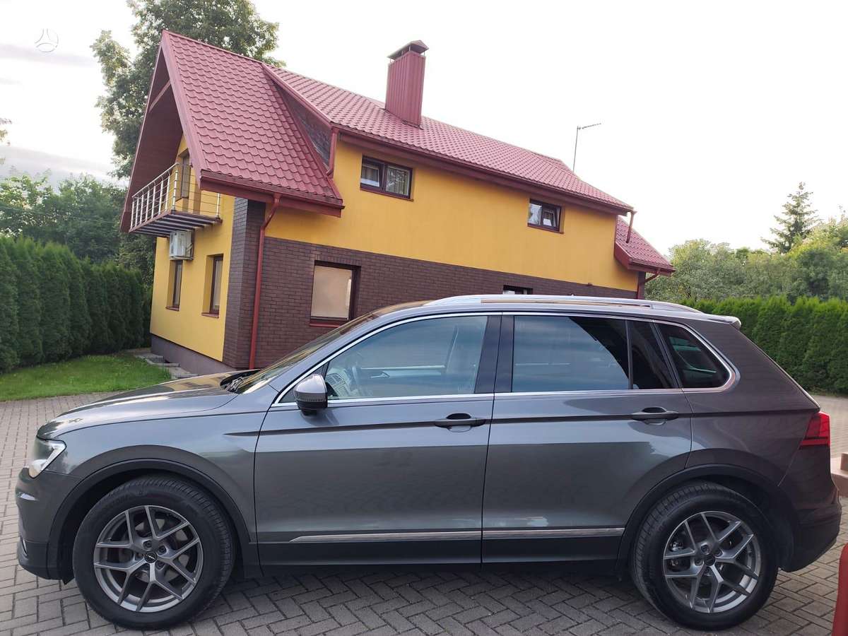 Volkswagen Tiguan - 10