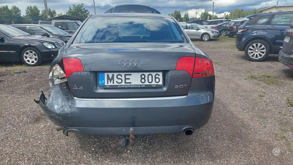 Audi A4, 2.0 l., Седан