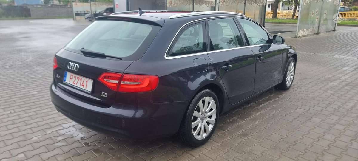 Audi A4, 2.0 l., Универсал