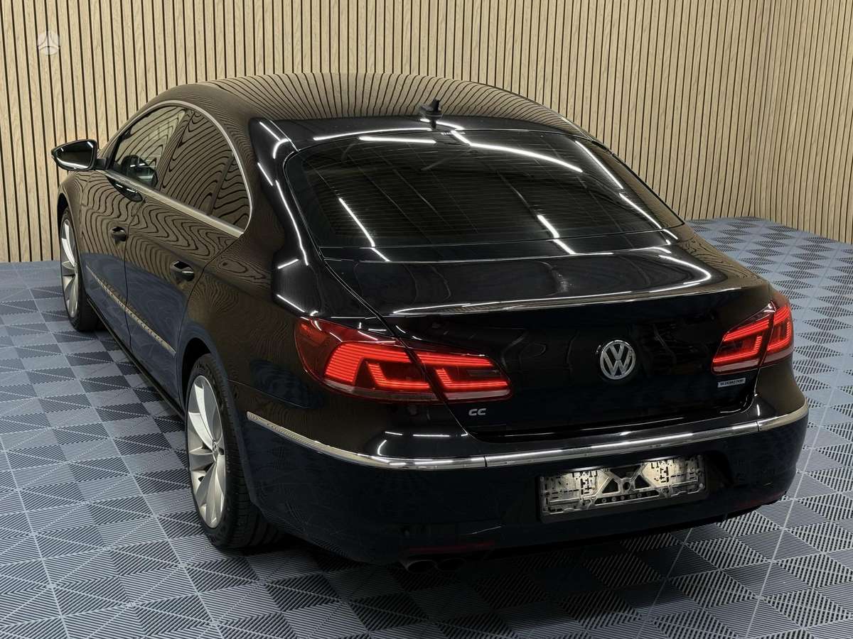 Volkswagen Passat CC - 10