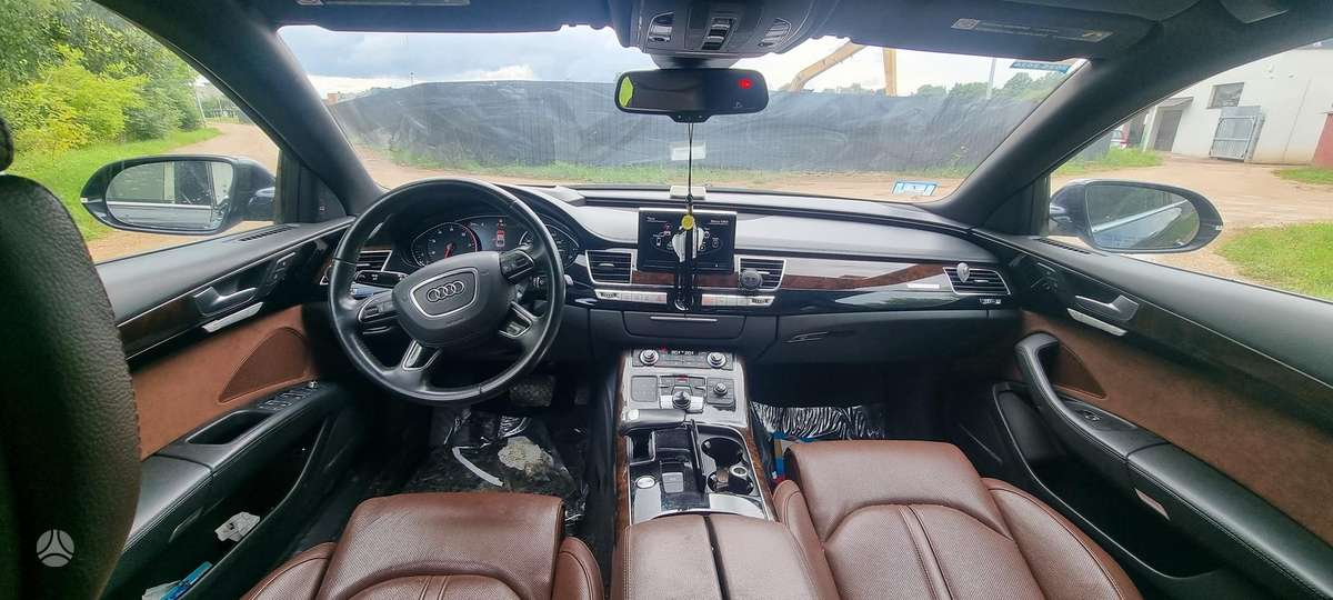 Audi A8, 4.0 l., Седан
