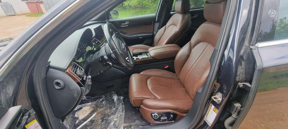 Audi A8, 4.0 l., Седан