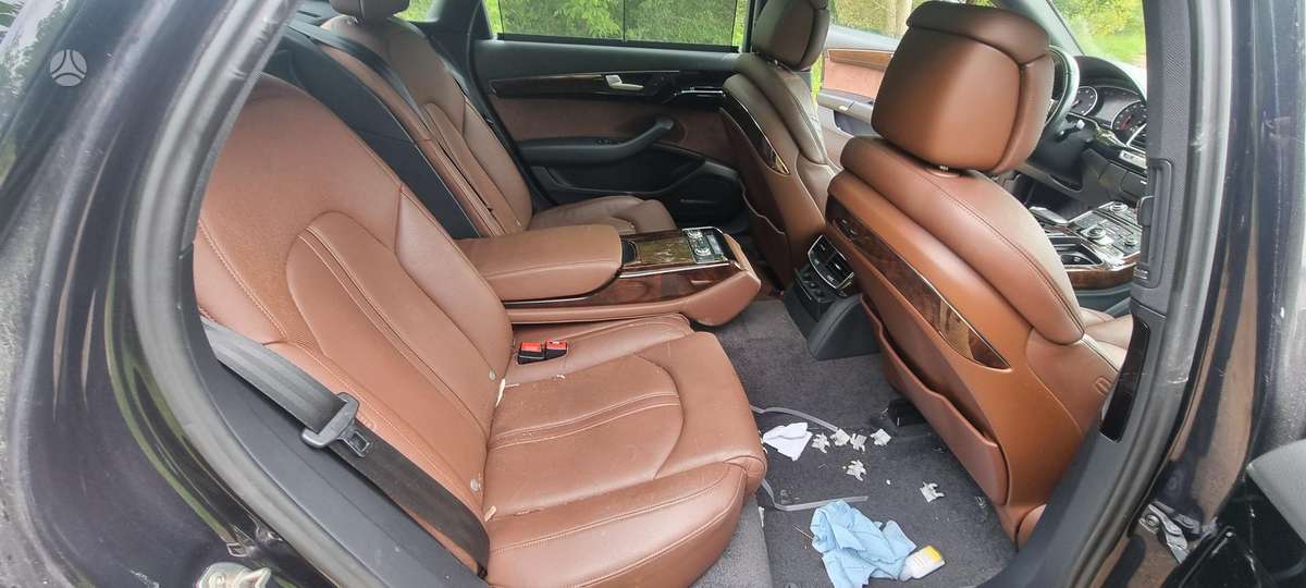Audi A8, 4.0 l., Седан