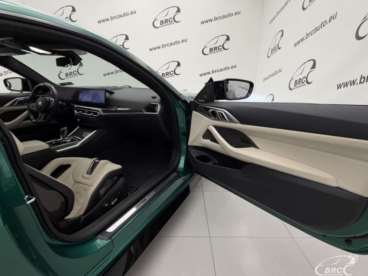BMW M4, 3.0 l., coupe