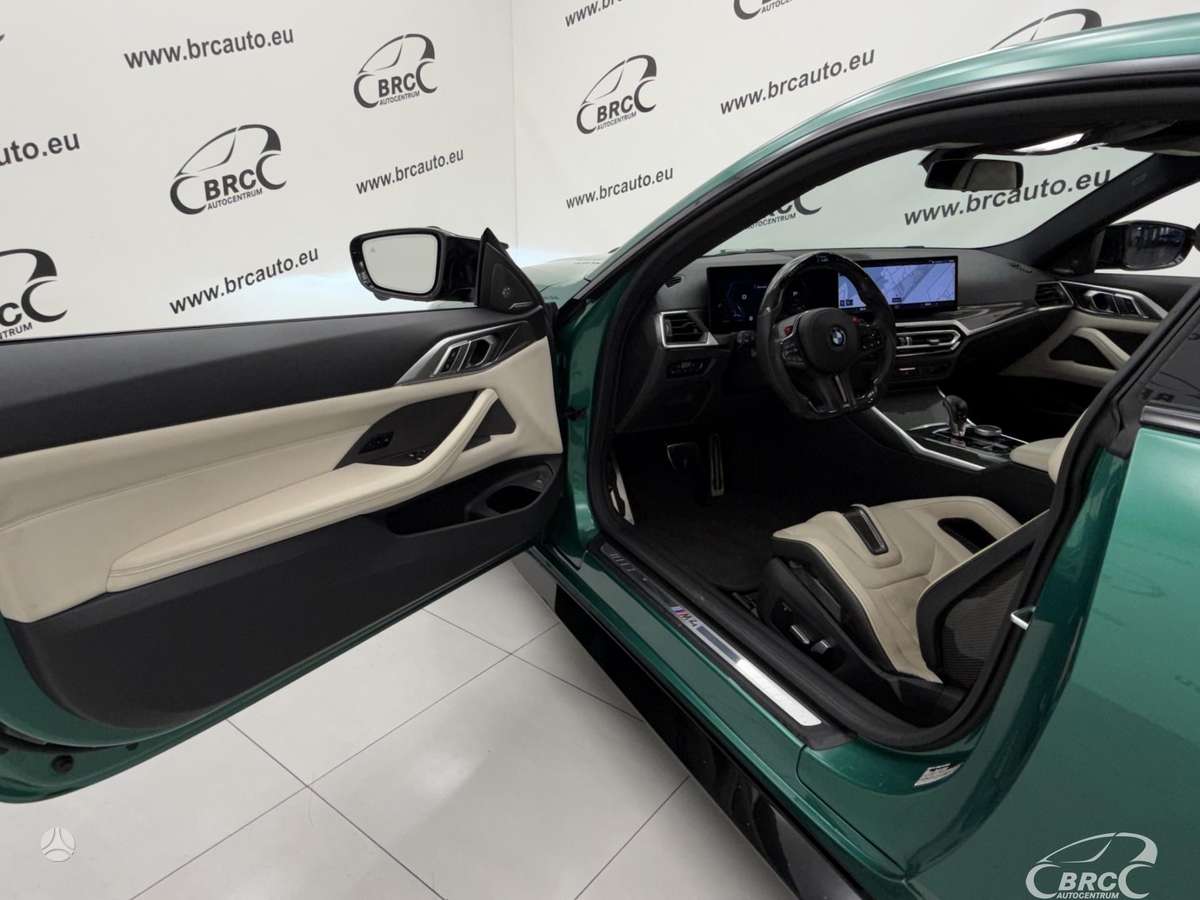 BMW M4, 3.0 l., coupe