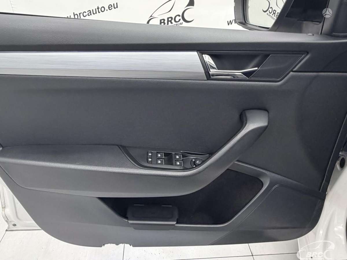 Skoda Superb, 1.6 l., Универсал