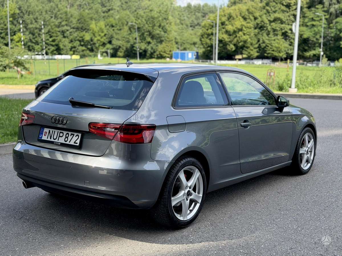 Audi A3, 1.6 l., Хэтчбек