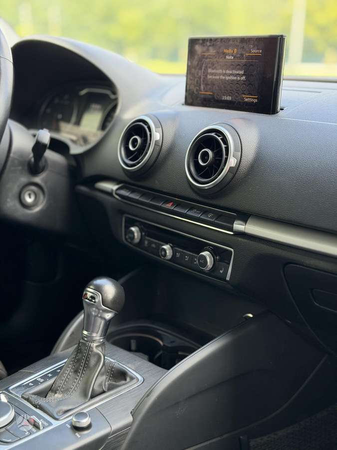 Audi A3, 1.6 l., Хэтчбек